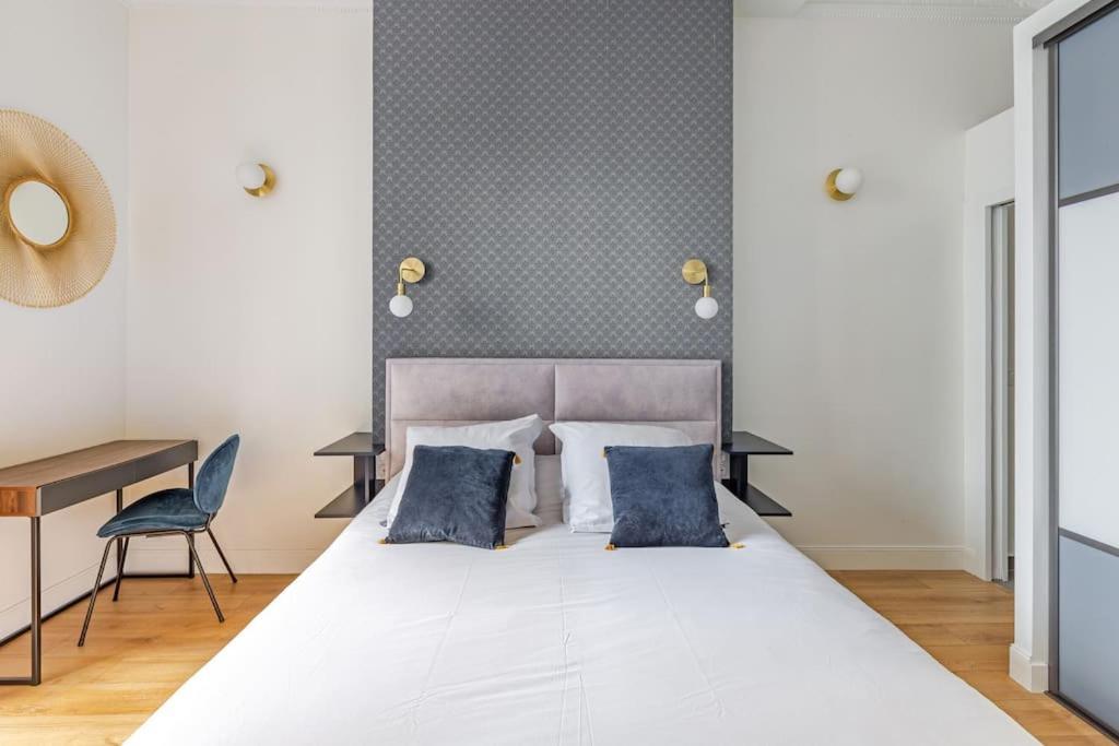 Newly Renovated Near La Madeleine Parijs