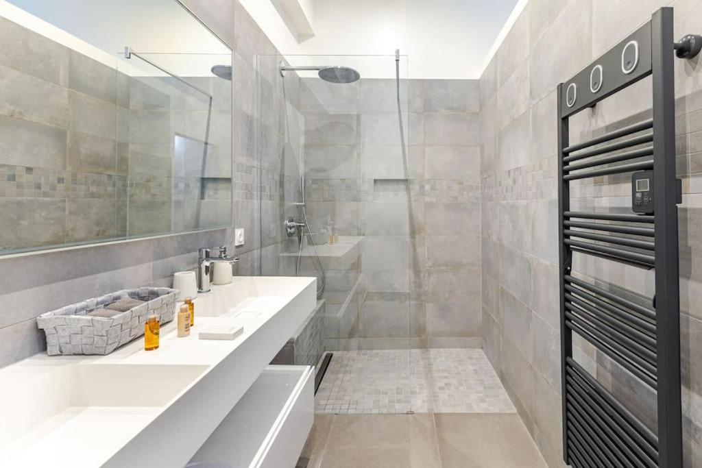 Newly Renovated Near La Madeleine Appartement *