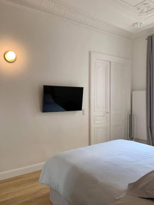 Newly Renovated Near La Madeleine Appartement